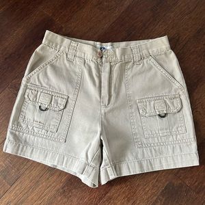 WOMENS ARIZONA KAHKI CARGO SHORTS SIZE 7